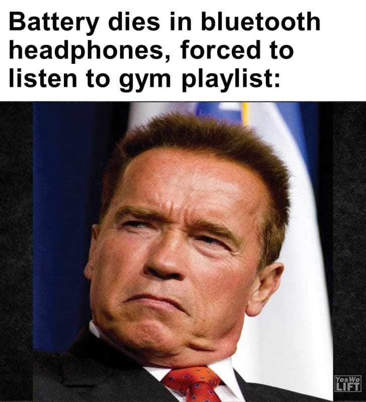 401 - Battery Dies In Bluetooth Headphones, Forced To Listen To Gym Playlist