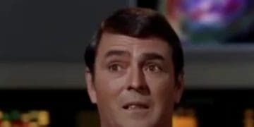 When You See Someone Curling In The Squat Rack frame at ms