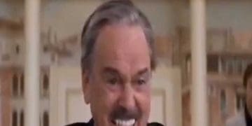 When Your Gym Crush Tells You A Joke