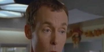 When Your Friend Complains About Not Getting The Results They Want And You See Them Texting And Talking In B