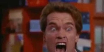 Gym Employee Your Deadlifting Grunts Are Disturbing Others Me