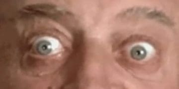 Everyone Else Its Two For One At Papa Johns Me After Cutting All Week frame at ms